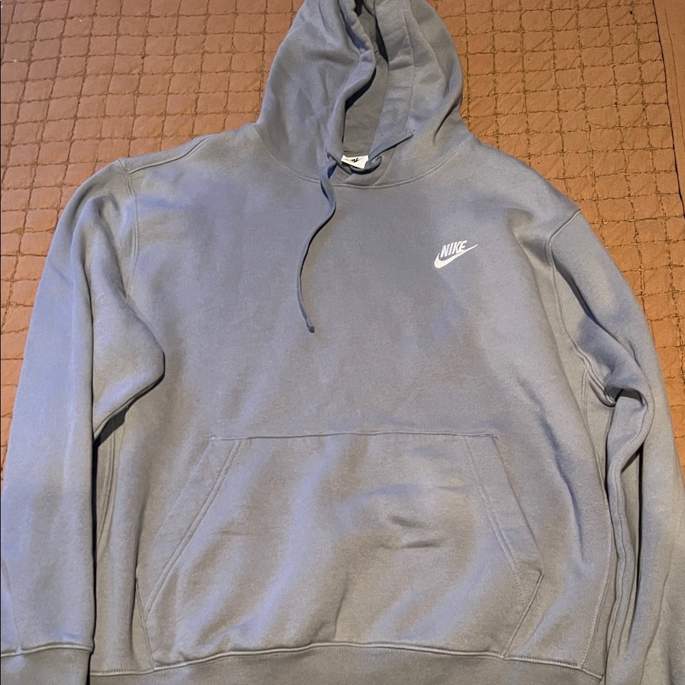 Nike Men's Light Gray Hoodie